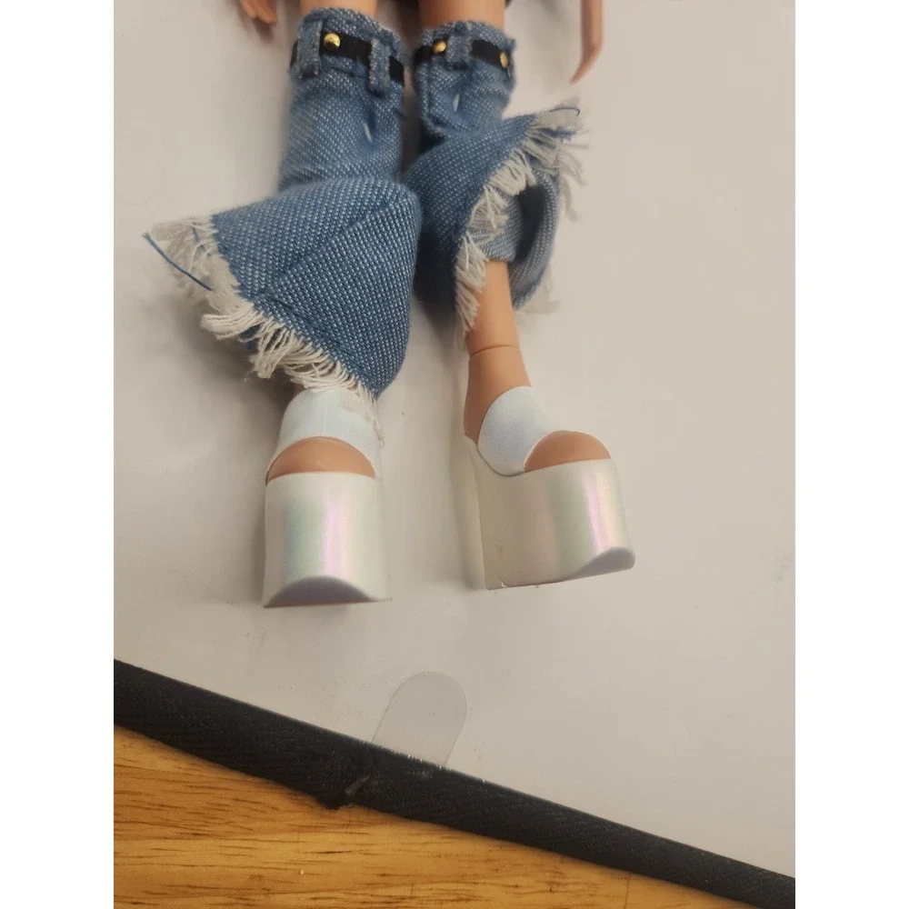 Alwayz Bratz Cloe Denim Fashion Doll